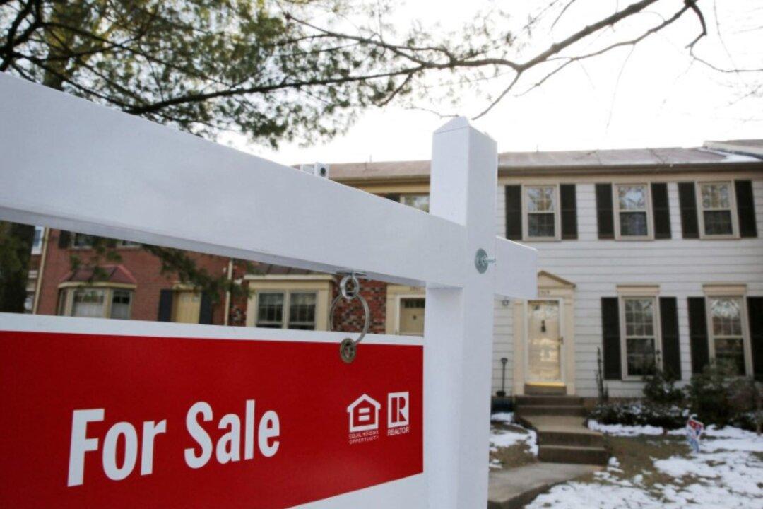 Mortgage Demand Declines as Rates Continue to Rise