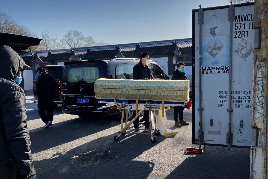 China May See a Peak of 25,000 People a Day Die From COVID in January: Report