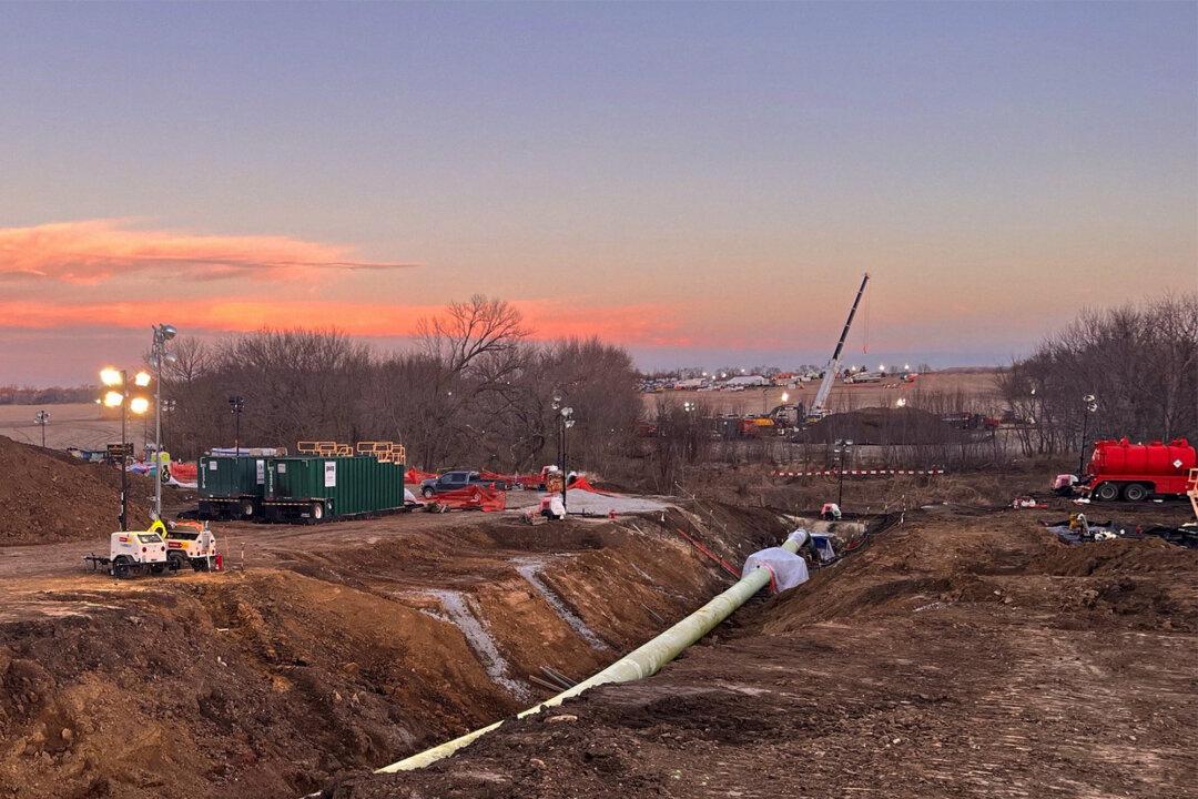 Keystone Pipeline Resumes Operations After 14,000 Barrel Leak