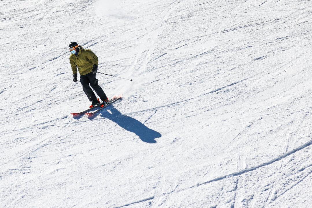 2 Killed in New Year’s Eve Avalanches in Montana, Colorado