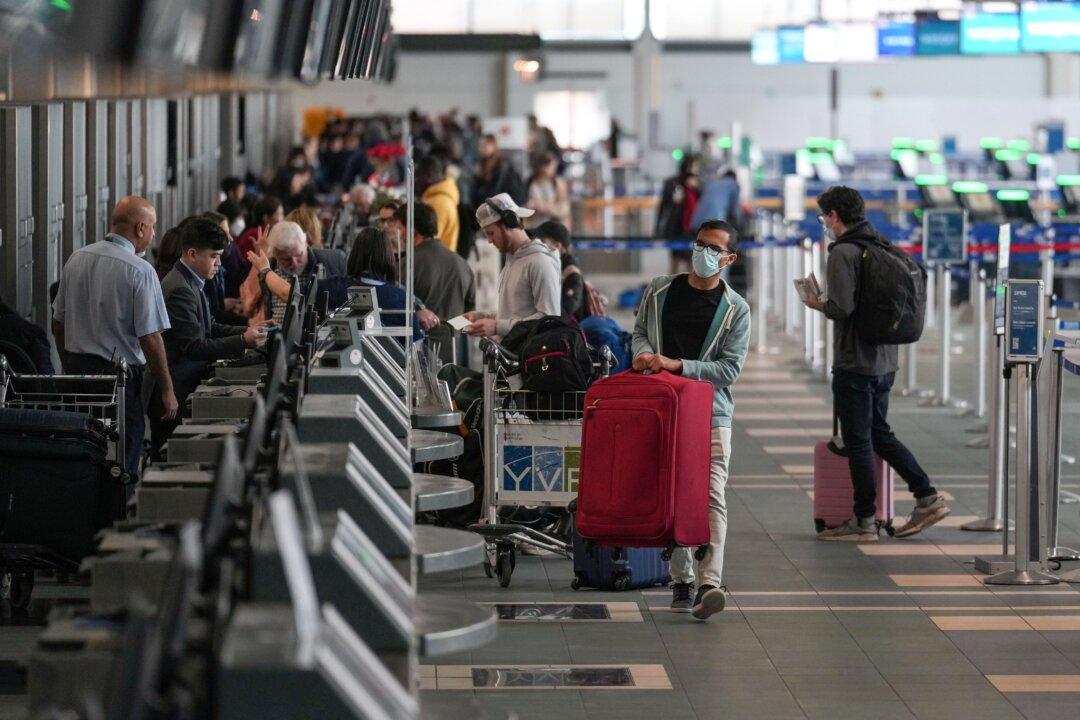 Rex Murphy: The Vagaries of Air Travel in Today’s Canada