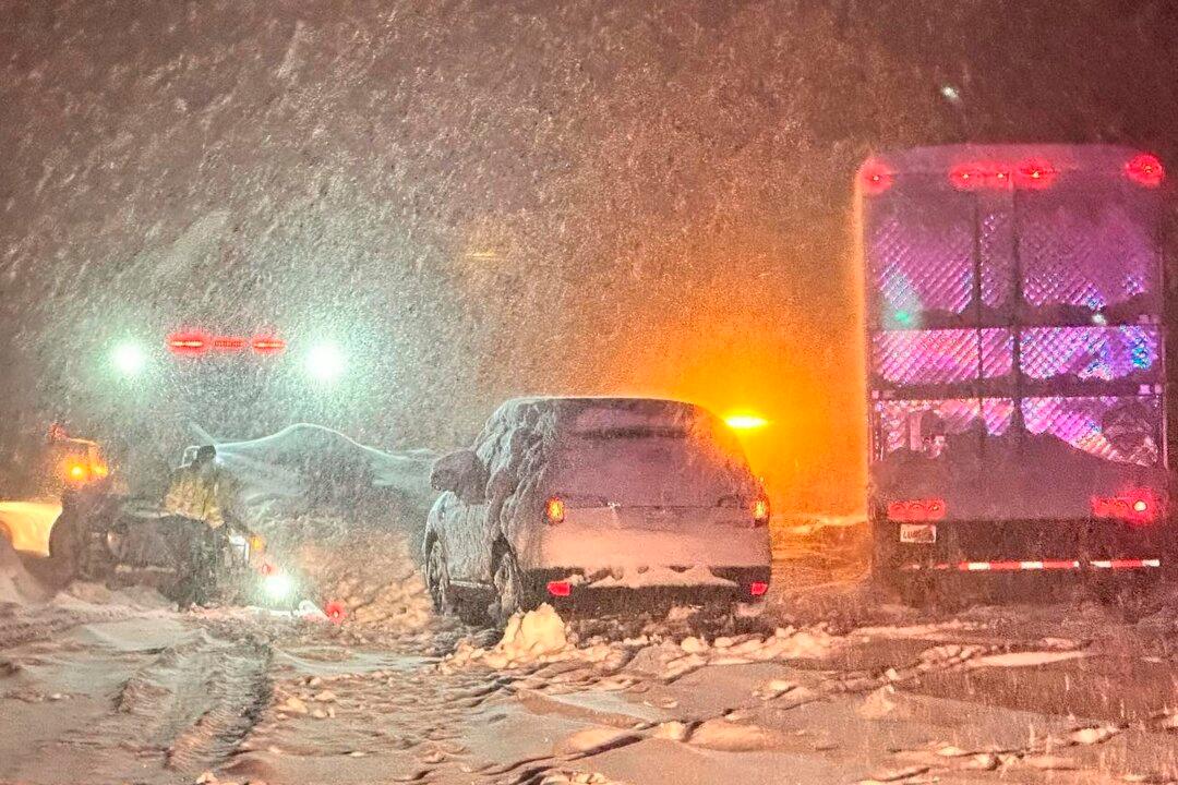 2 Dead, Thousands Without Power in California After Storm Forces Evacuations