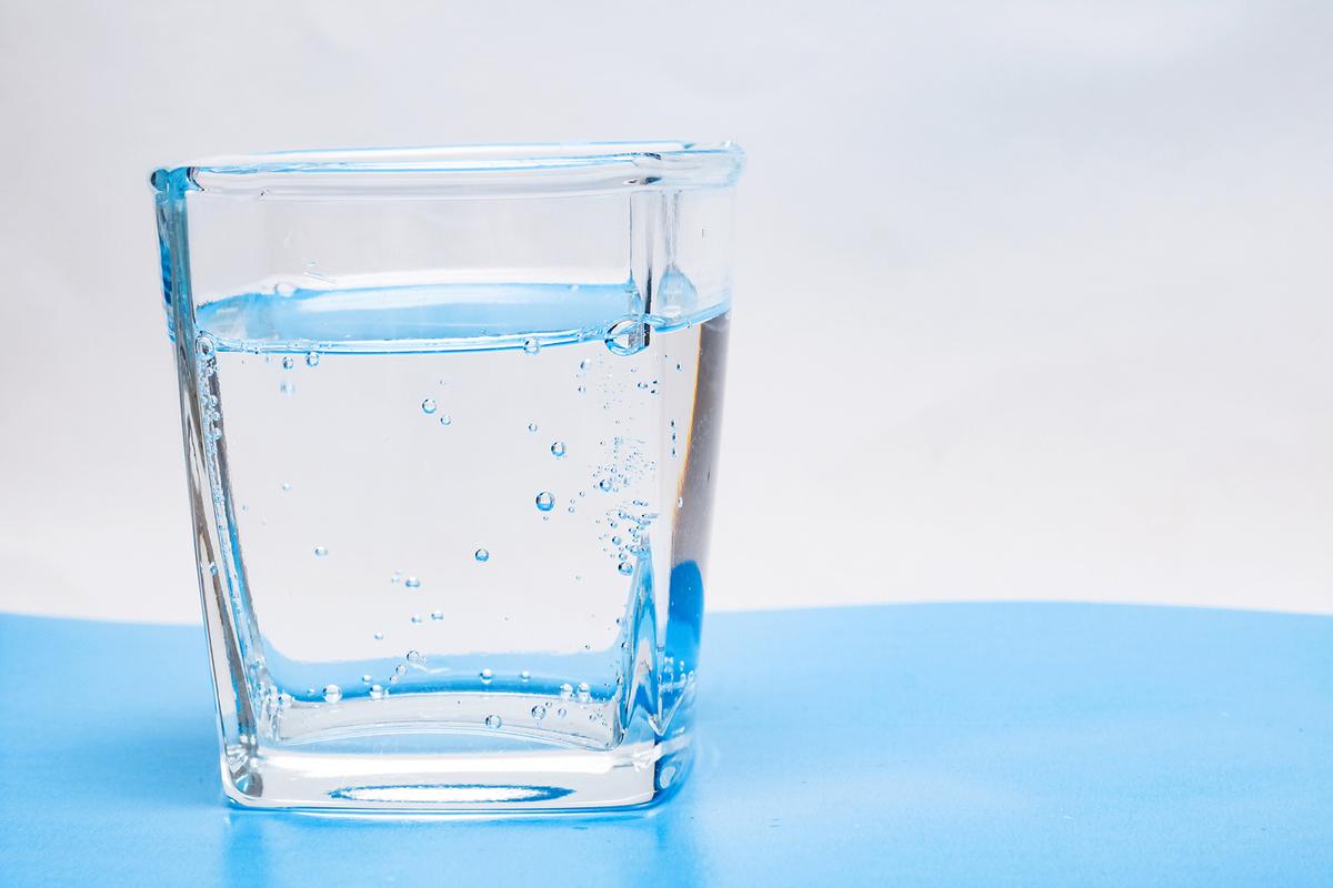 Well-Hydrated Adults Appear Healthier, Live Longer