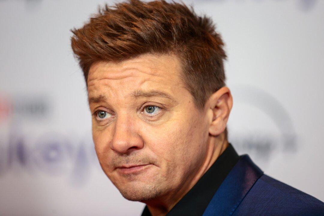 Actor Jeremy Renner in ‘Critical but Stable Condition’ After Snowplowing Accident
