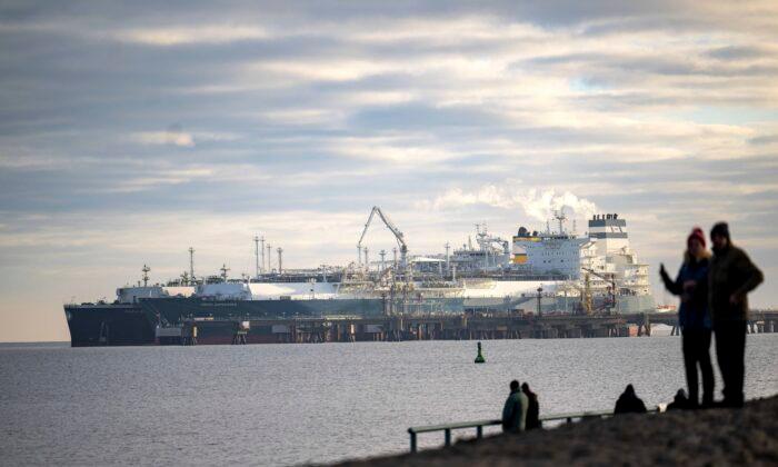 1st Tanker Carrying LNG From US Arrives in Germany
