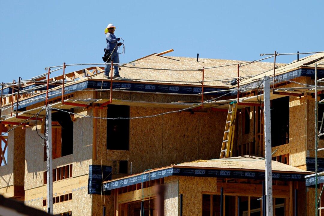US Construction Spending Rebounds in November