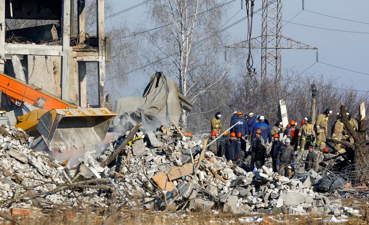 Russian Military Says Phone Use Allowed Ukraine to Track and Target Troops in Missile Attack