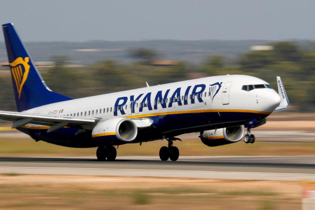 Ryanair Hikes Full Year Profit Forecast After Strong Christmas Season