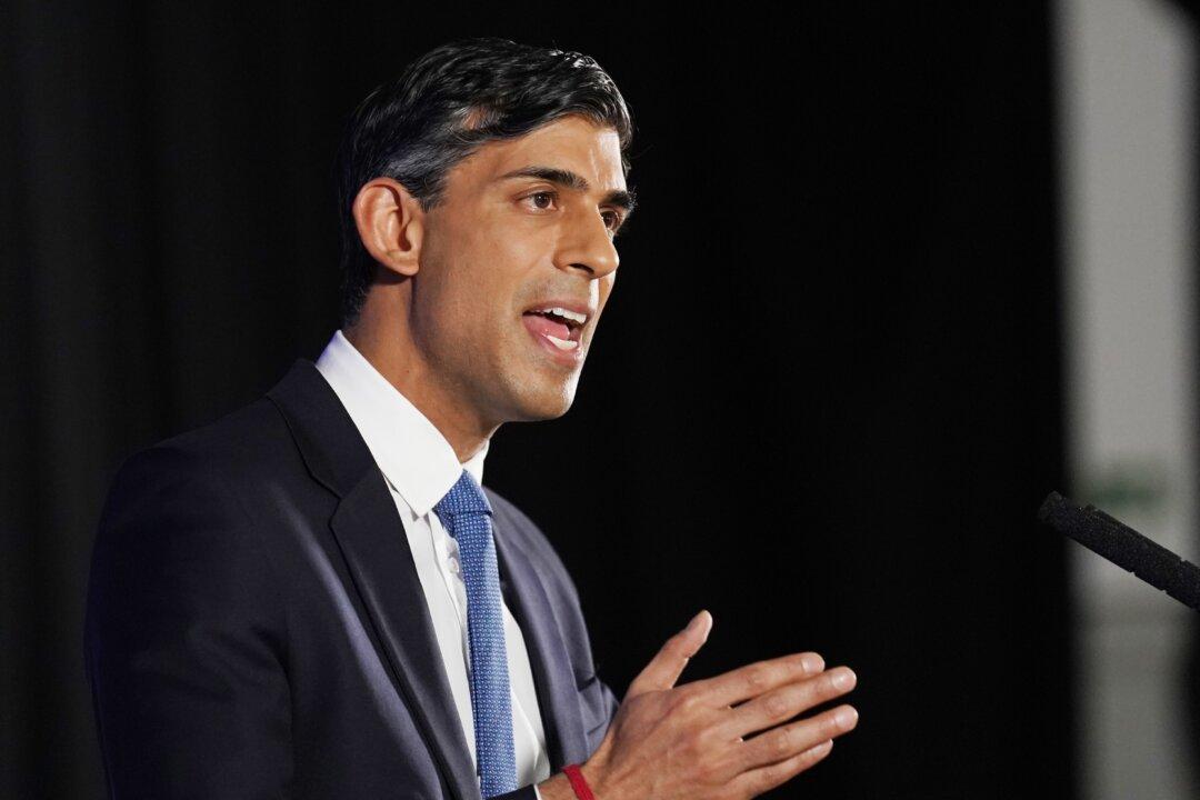 UK’s Sunak Sets Out Ambitions for Economy, Health, Immigration in Keynote Speech