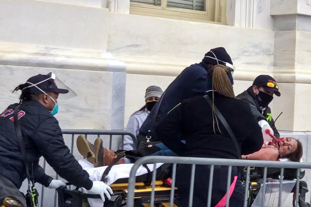 DOJ to Charge Journalist Steve Baker Over Jan. 6