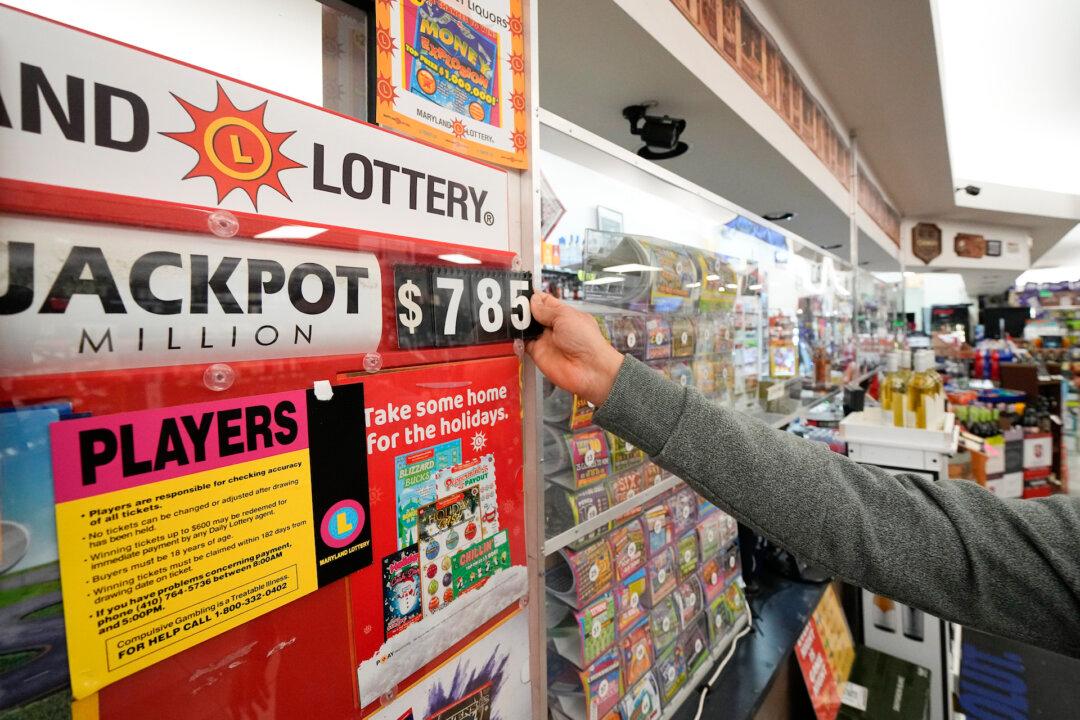 Mega Millions Jackpot Jumps to $940 Million After No Winner