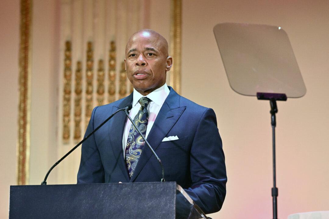 NYC Mayor Upset Over Democratic-Led Colorado Busing Migrants to City