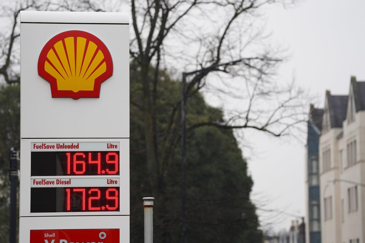 Increased UK Windfall Tax Hits Shell’s Earnings for Last Quarter of 2022
