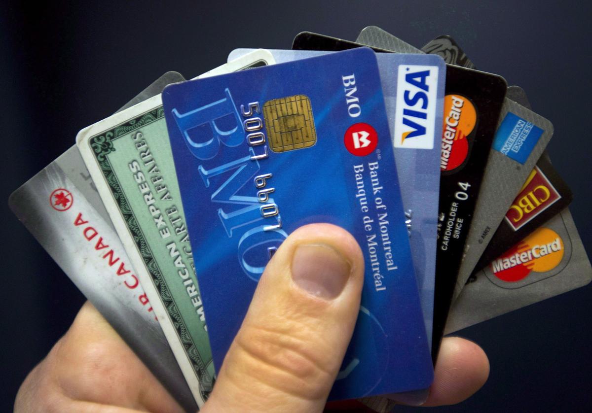 Worrisome Trend Emerges Among Credit Card Holders