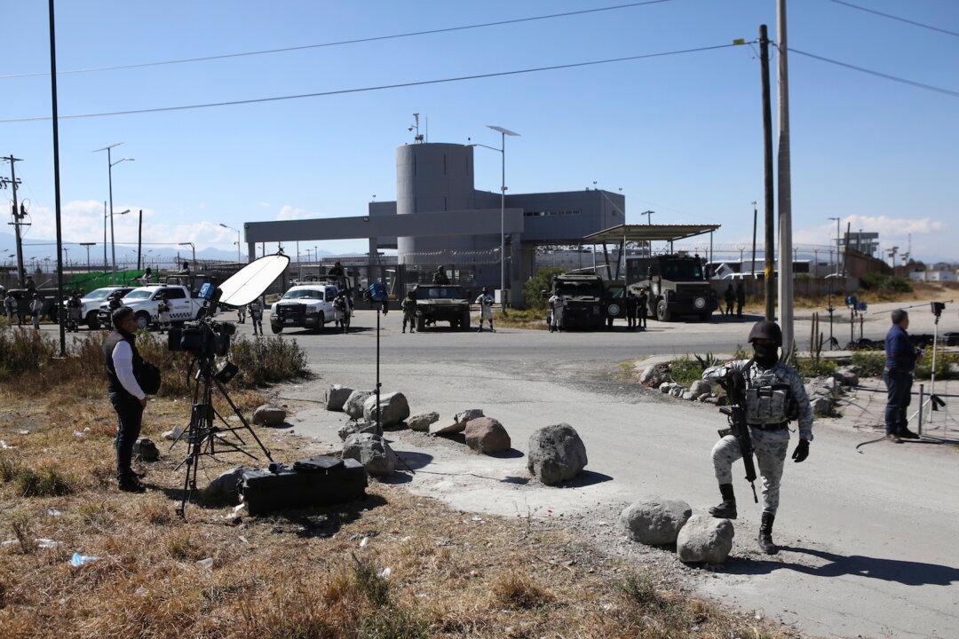 29 Killed as Mexican Authorities Detail Raid to Arrest Son of ‘El Chapo’