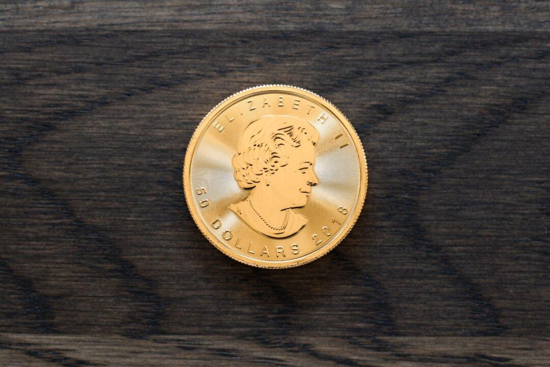 Troy Ounce Versus Ounce: What’s the Difference?