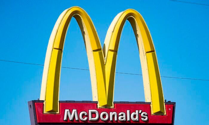 McDonald’s Tops Profit Estimates, Warns Inflation Pressures Persist