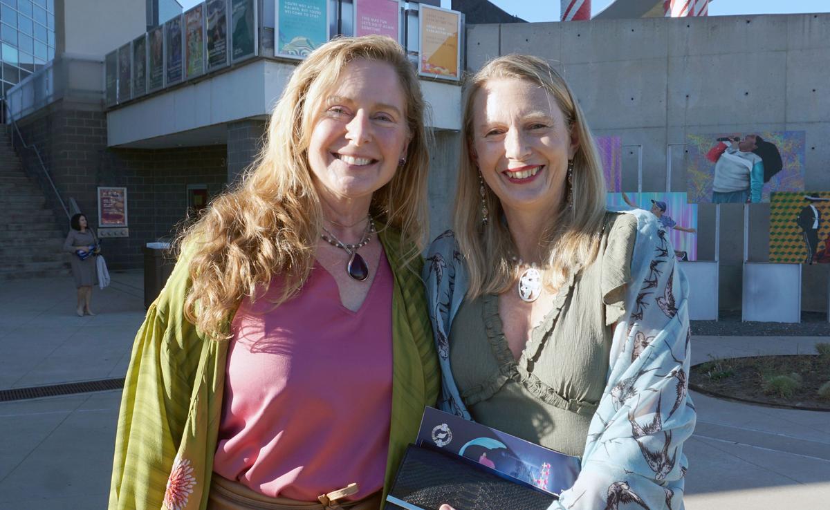 Shen Yun ‘Elevated Your Soul, Elevated Your Consciousness’ Says Painter