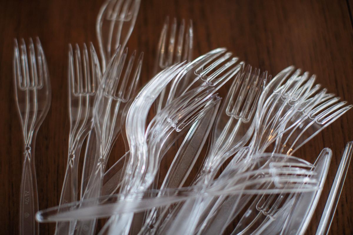 Single-Use Plastic Tableware to Be Banned in England