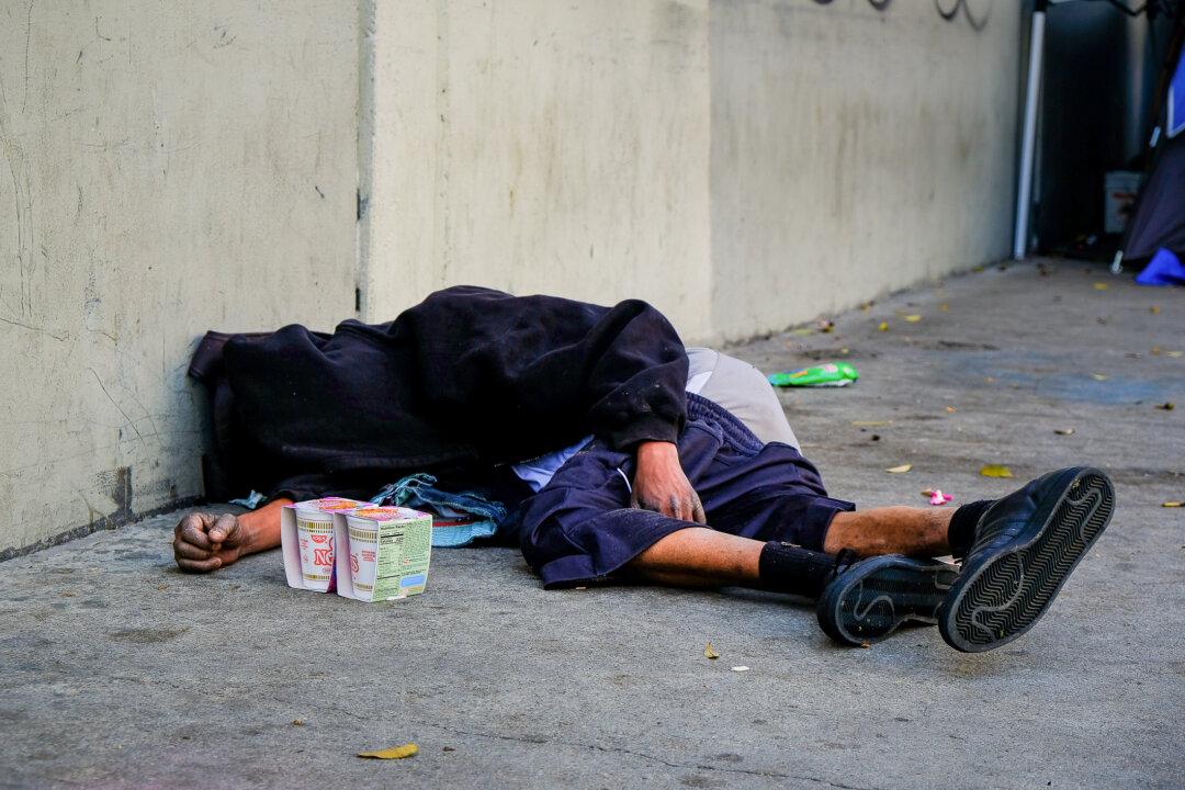 Los Angeles Takes Steps to Expand Street Medicine Services for Homeless