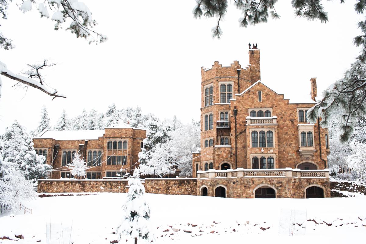 A Tudor Castle Built For His “Queen” With Cutting-Edge-Technologies