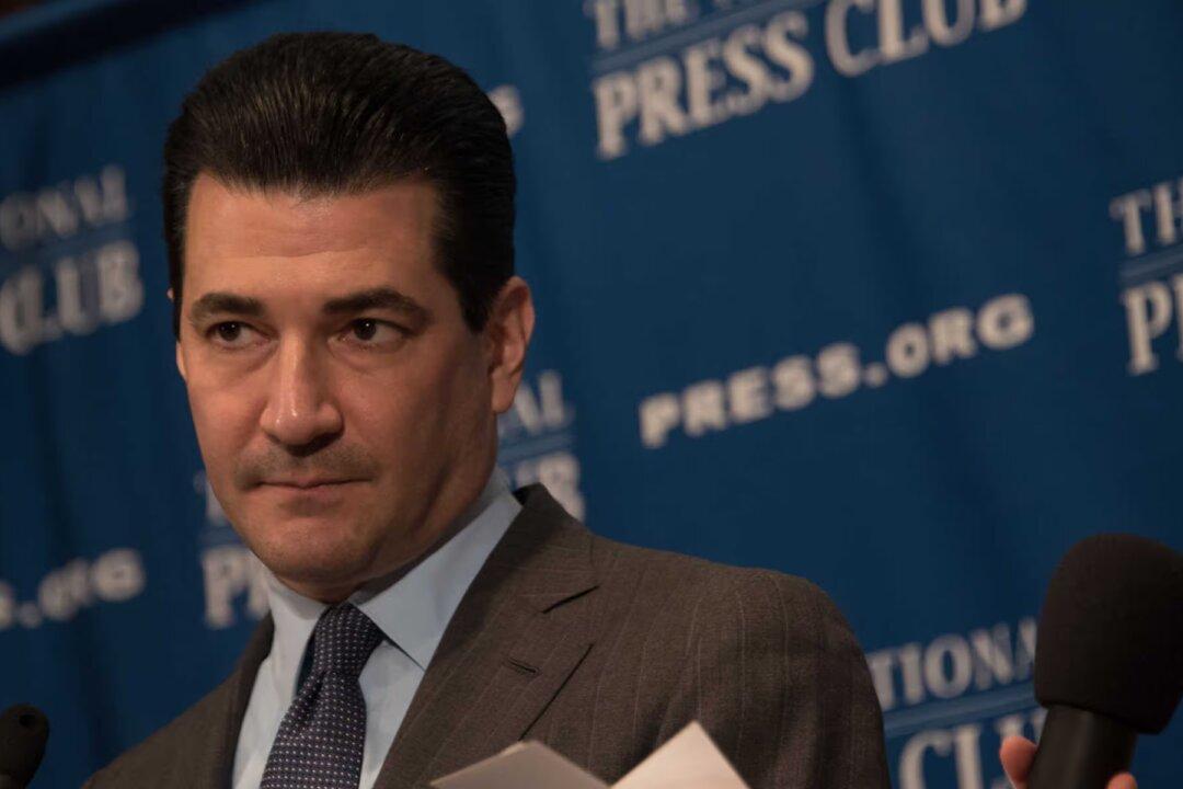 The Censorious Scott Gottlieb Was a Major Influence on Lockdowns