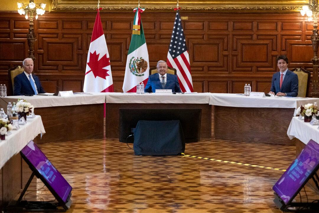 Biden, López Obrador, Trudeau Discuss Migration, Trade at Summit
