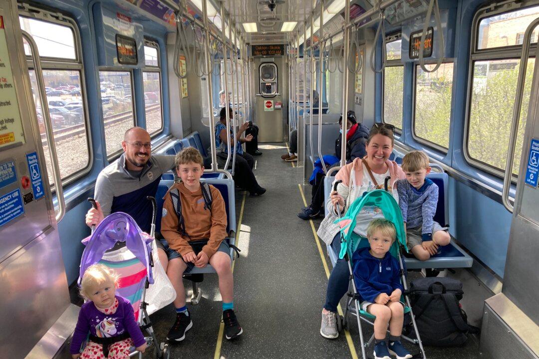 Hotel-Hopping Homeschoolers: Q&A With Travel Entrepreneur Colleen Carswell