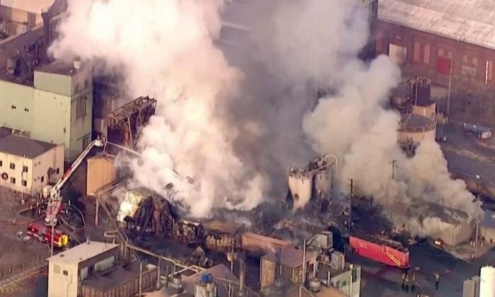 Fire Rages at Illinois Chemical Plant, Residents Ordered to Shelter