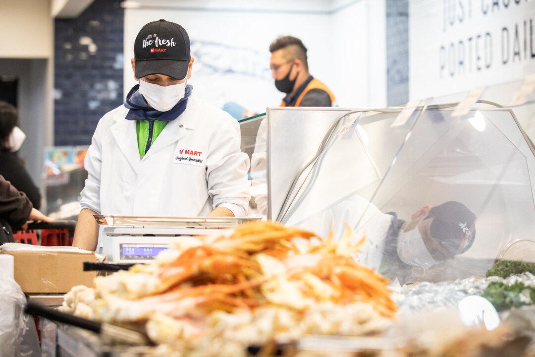 H Mart’s Newest Irvine Location Opens With Lines Around the Block