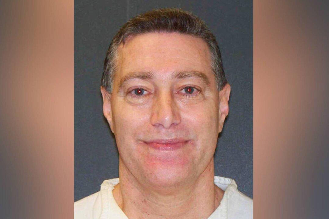 Texas Executes Ex-Cop Who Hired 2 People to Kill Estranged Wife