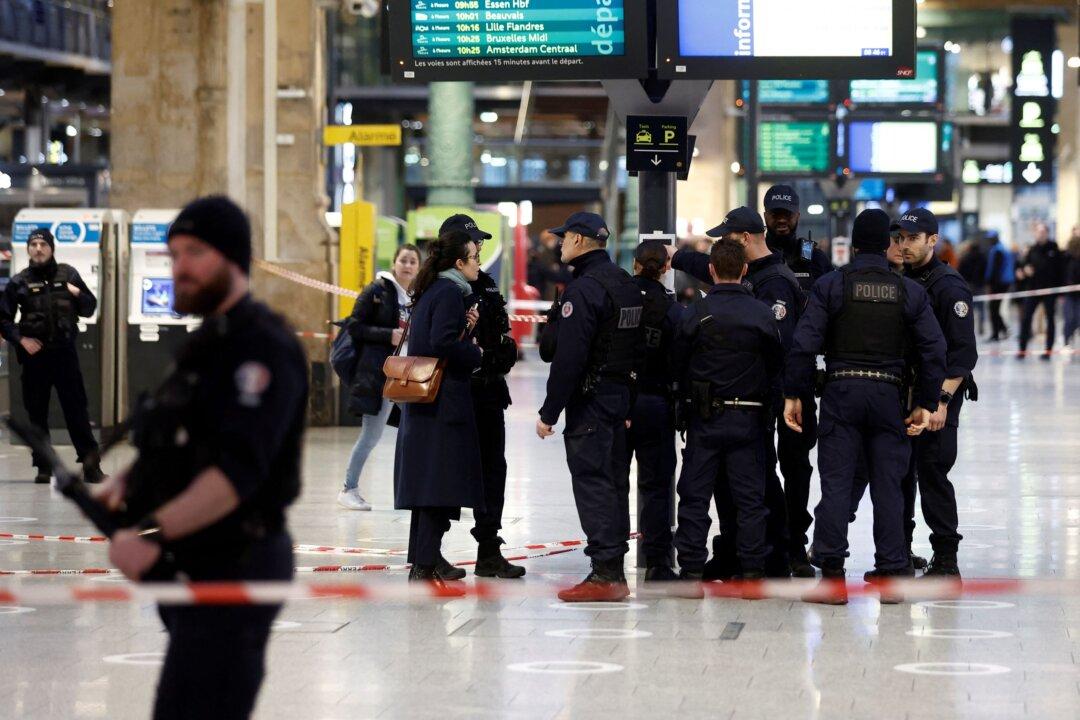 Man Wounds 6 People at Paris Gare Du Nord Station