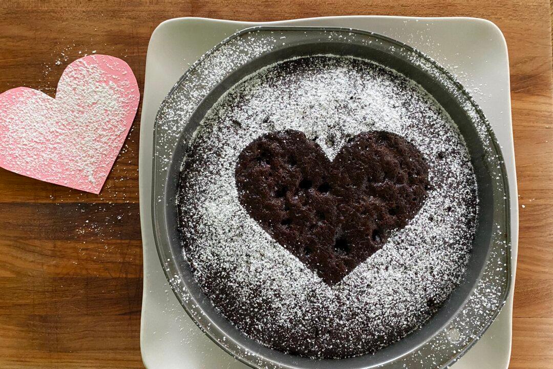 Fear of Baking? This Very Easy, Really Good Cake Recipe Can Help