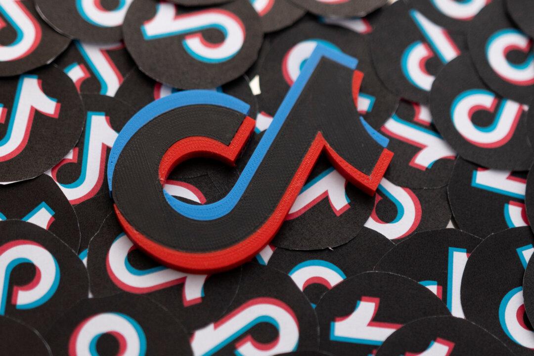 Major Texas University Blocks Students From Using TikTok on Network