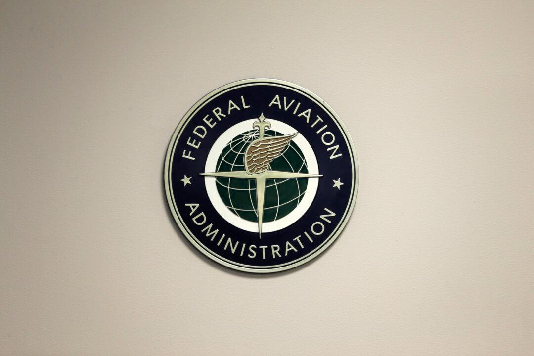 House Overwhelmingly Votes to Reauthorize Federal Aviation Authority for 5 Years