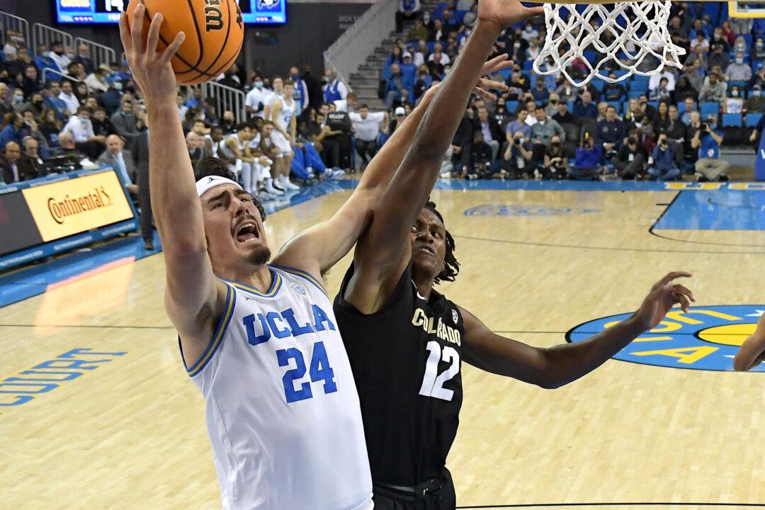 No. 7 UCLA’s Second-Half Charge Dunks Colorado