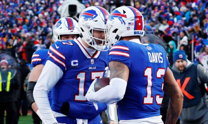 Bills Hang on for 34–31 Wild-Card Win Over Dolphins