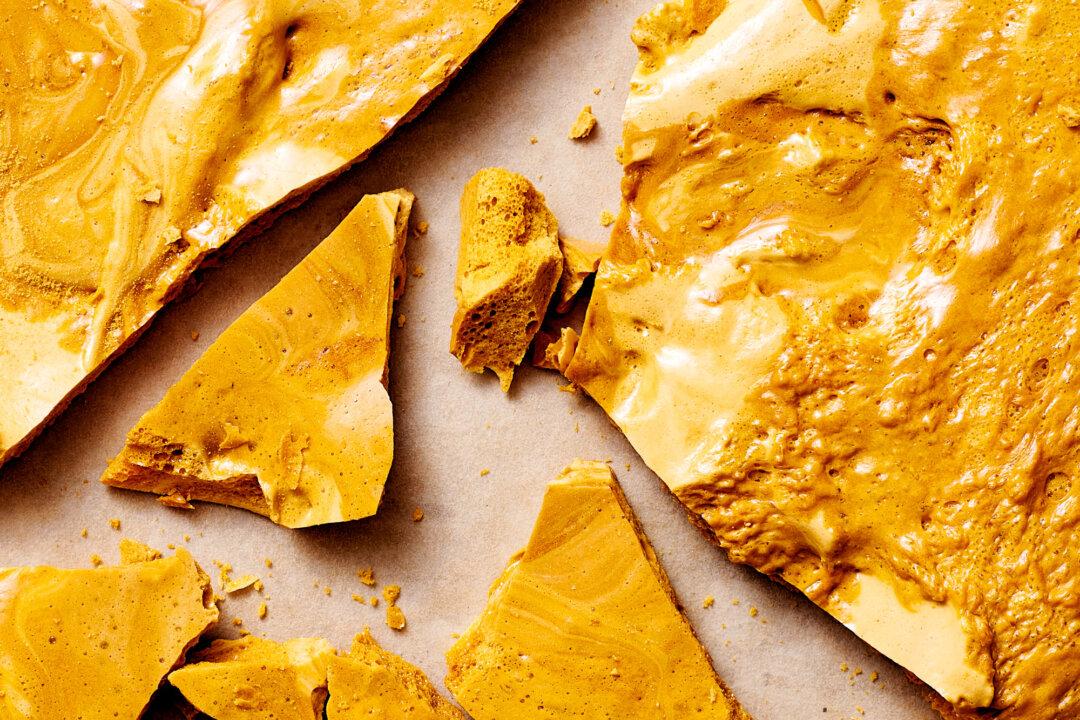 Honeycomb Candy Is Easy-Peasy, Crunchy Perfection