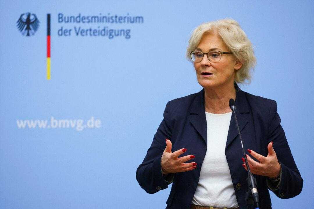 Germany’s Defense Minister Resigns Amid Criticism