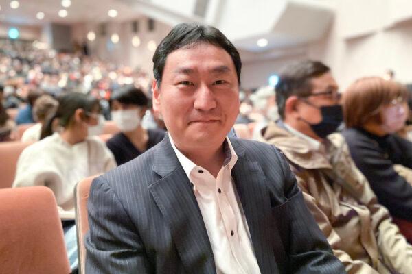 Mr. Omuro Shintaro, an executive of a Japanese famous pharmaceutical company, attends Shen Yun Performing Arts at the Kawaguchi Comprehensive Cultural Center Lilia in Kawaguchi, Japan, on Jan. 17, 2023. (Wang Wenliang/The Epoch Times)