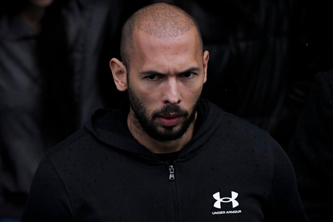 Romanian Judge Grants 30-day Extension of Tate Detention