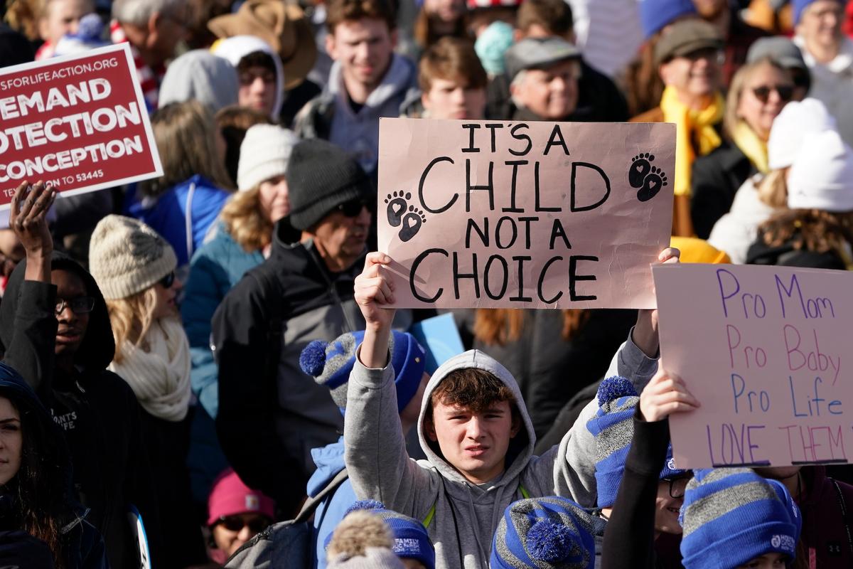National Archives Apologizes, Offers Personal Tour to March for Life Visitors