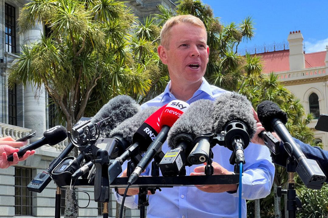 New Zealand Chooses Chris Hipkins to Succeed Jacinda Ardern as Prime Minister