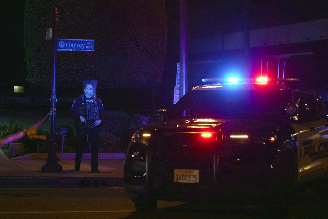 Suspect in Mission Hills Shooting Kills Himself After Wounding One Other