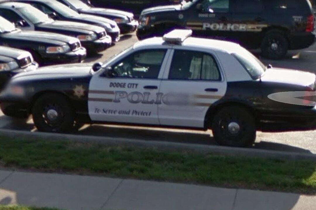 Suspect Killed, 3 Deputies Wounded in Kansas Firefight