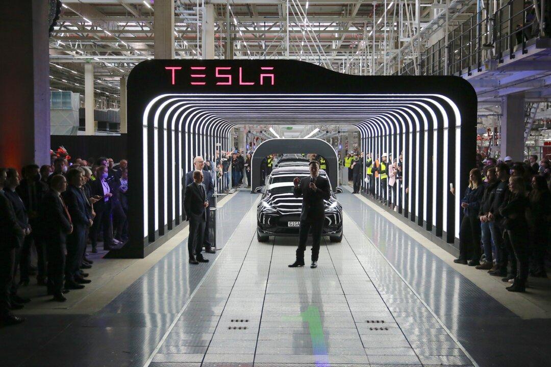 Tesla Posts Record Profit Despite Slashing Prices Amid Waning Demand