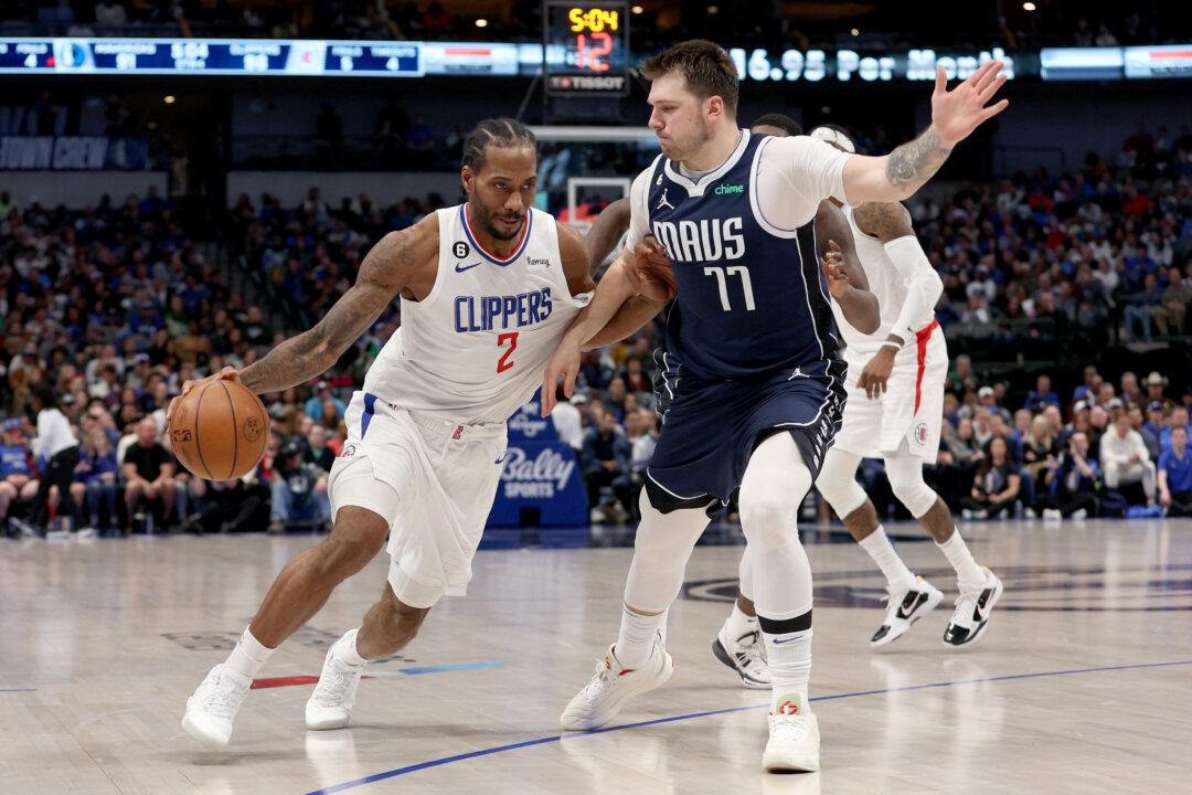 Leonard, George Lead Clippers Past Mavericks, 112–98