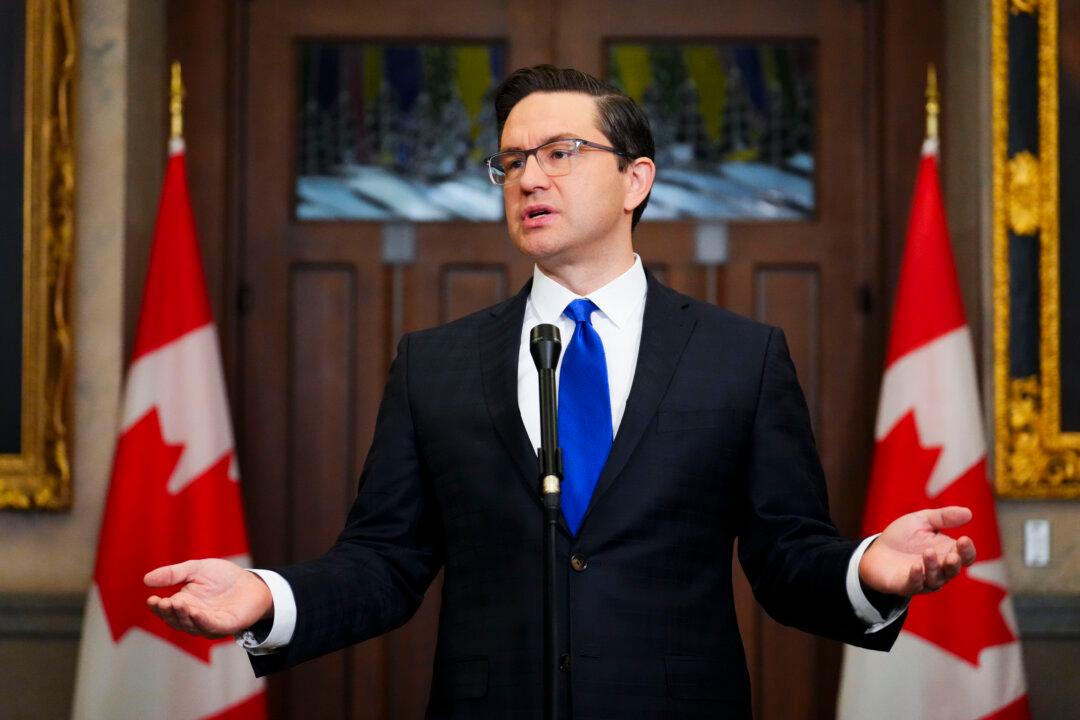 Poilievre Says Cost of Government Behind Inflation as Central Bank Raises Rate