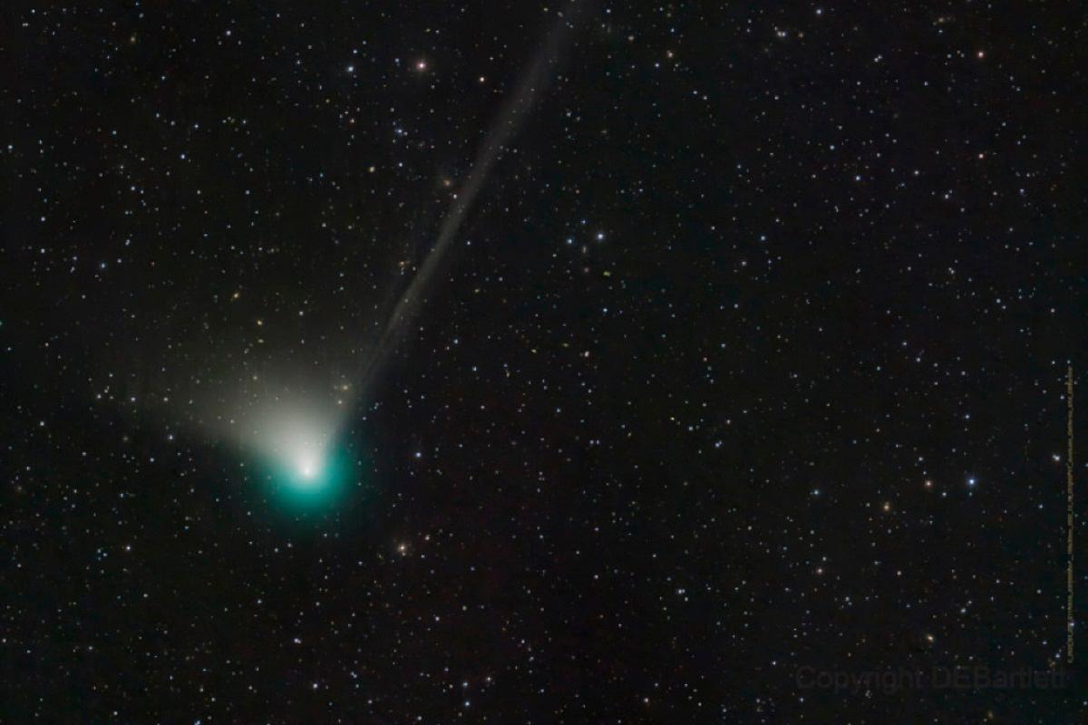 Green Comet Visible in Australia After 50,000 Years
