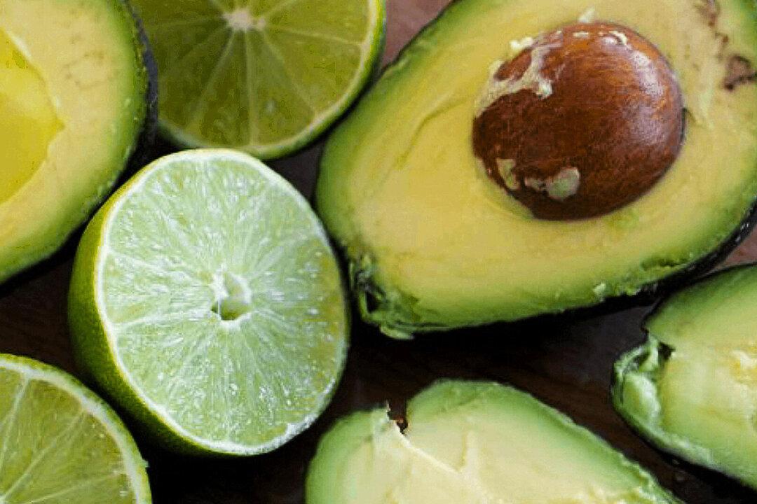 Avocado Hand: When You Plan to Eat an Avocado and Stab Yourself Instead